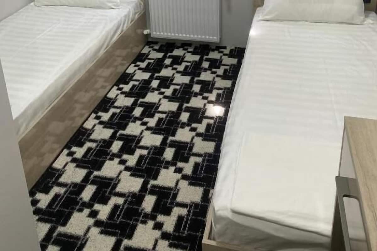 スタンダード ツインルーム | WiFi (無料)