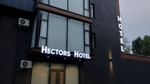 Unclassified image, 3 of 16, button - Hectors Hotel (Kokand)