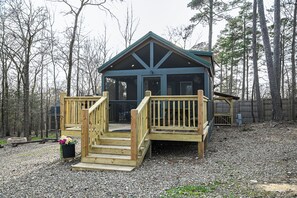 Exterior - Adventure Awaits | Hot Tub | Fire Pit |Sleeps 4 (Broken Bow)