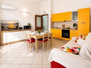 TV - Luna House - Key to Villas (Valledoria)