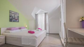 ูููุง (FourBedroom Villa with heated pool)