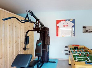 Villa (FourBedroom Villa with heated pool) | Gym