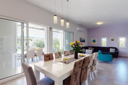Villa (FourBedroom Villa with heated pool) | Comedor