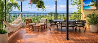 Huge 3BR w/ Private Terrace + Balcony - 10min to Manatí