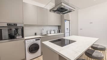 Luxury Suite, 2 Bedrooms, 2 Bathrooms | Private kitchen | Fridge, microwave, oven, stovetop