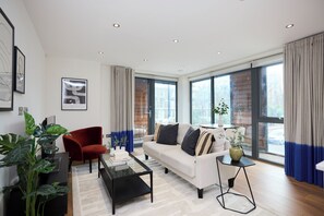 Apartment, Balcony - The Penny Court Apartment (London)