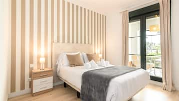 3 bedrooms, iron/ironing board, free WiFi, bed sheets