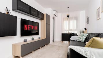 Iron/ironing board, free WiFi