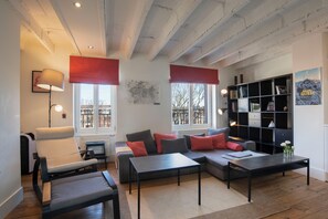 Imagen sin descripción, 3 de 15, botón