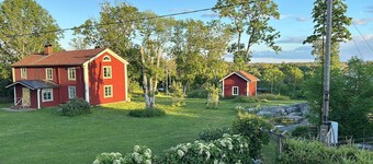 Dream villa on Vätö - rural idyll, own boat mooring and sea view in Roslagen!