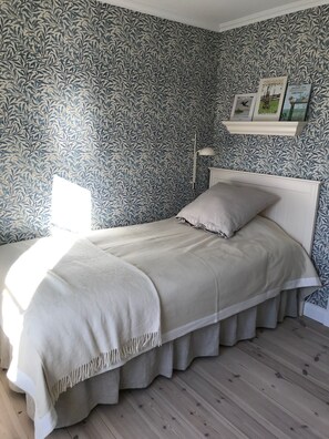 3 chambres, fer et planche à repasser, Wi-Fi, draps fournis