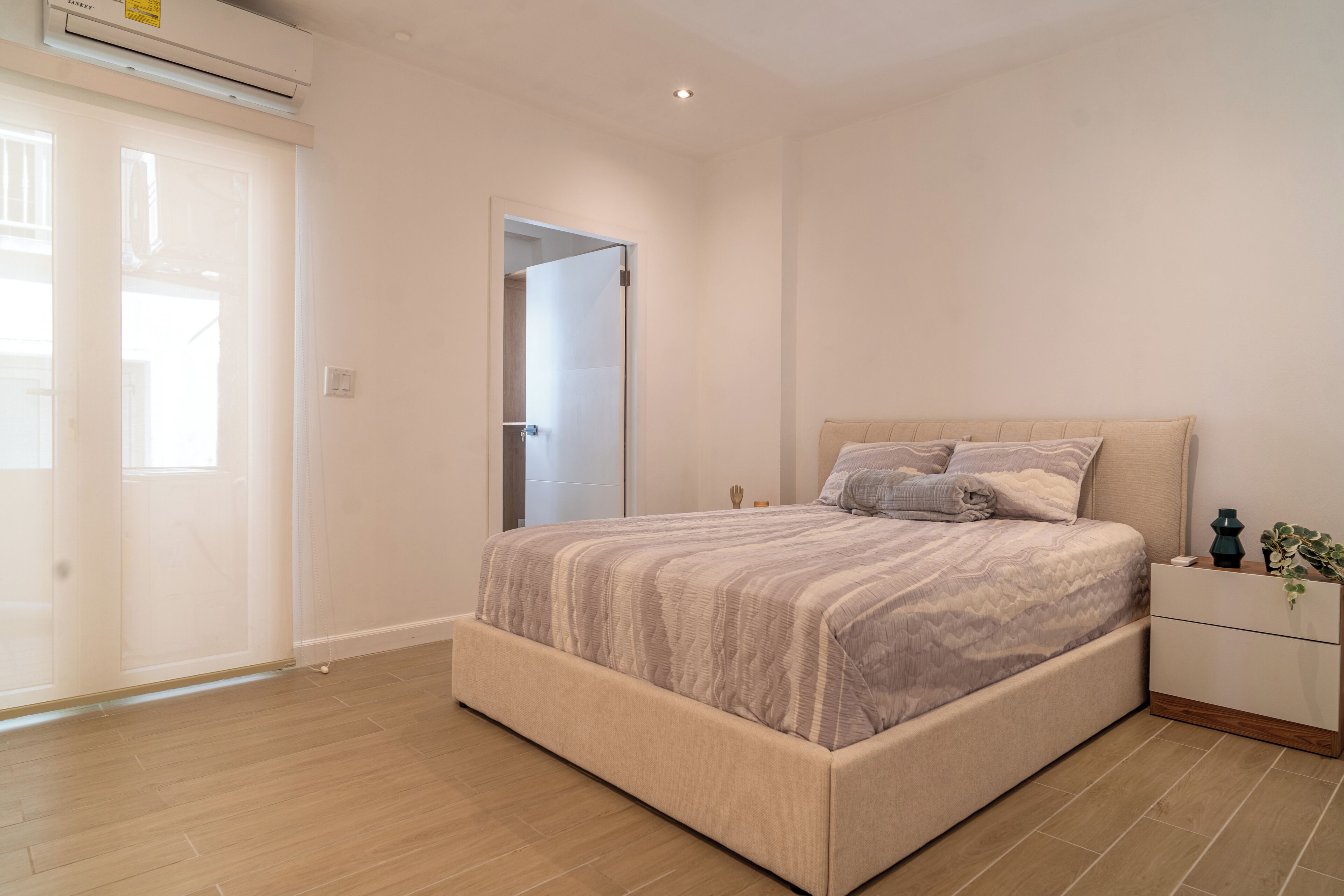 3 habitaciones, wifi gratis y ropa de cama 