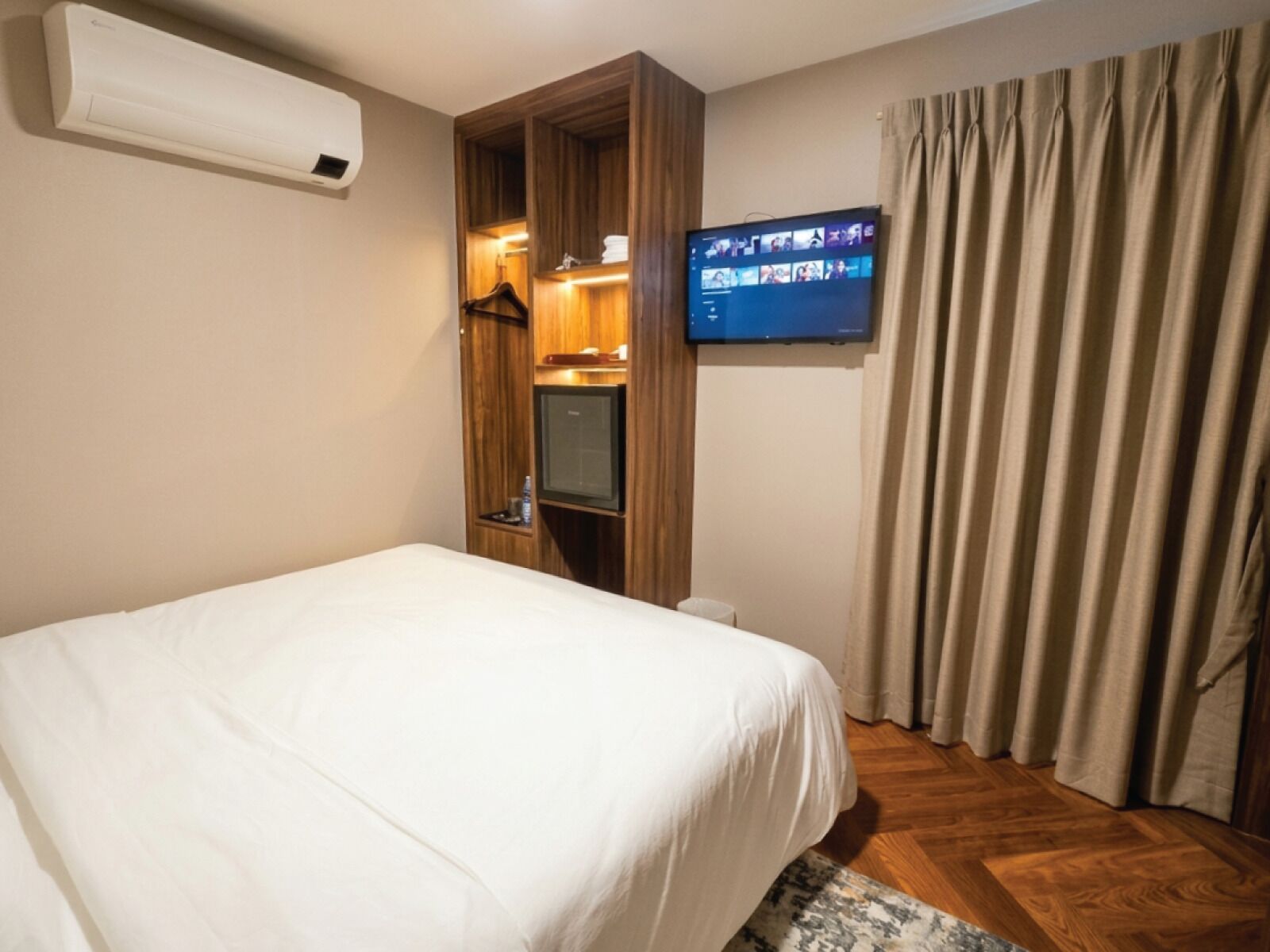Superior Double Room, 1 King Bed, Non Smoking