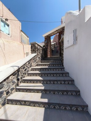 Property grounds - Navita Cave Houses (Santorini)