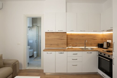 Luxfer Apartment by Tok Apartments