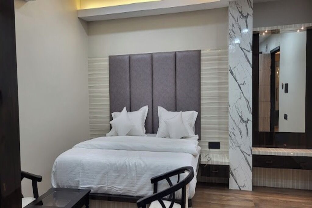 Habitación doble Deluxe, vista a la ciudad | Wifi gratis 