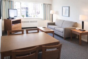 Living area - The Greenbrier Hotel by NorthernStays Vancouver (Vancouver)