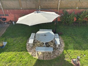 Outdoor dining - Seaview (Lowestoft)