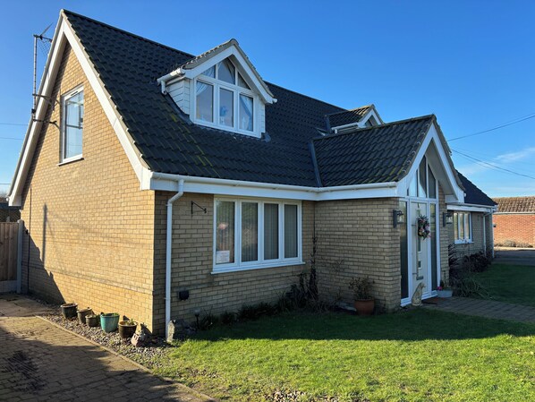 Exterior - Seaview (Lowestoft)