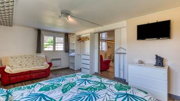 2 chambres, fer et planche Ă repasser, Wi-Fi, draps fournis