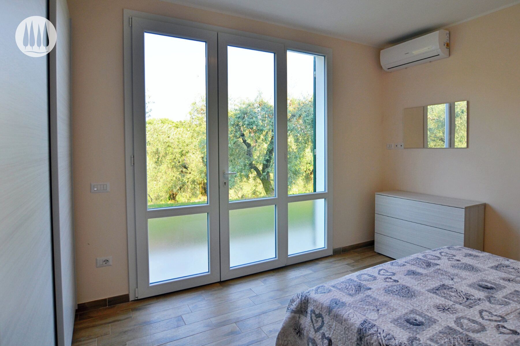 2 camere, culla da viaggio, Wi-Fi gratuito, lenzuola