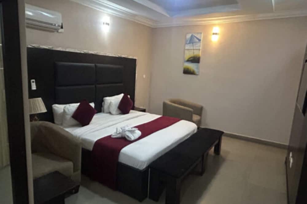 GRAND MARIDOS HOTEL