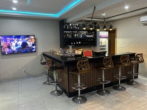 Bar (en el alojamiento)