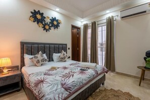 Két bảo mật tại phòng, phòng cách âm, bàn ủi/dụng cụ ủi quần áo 