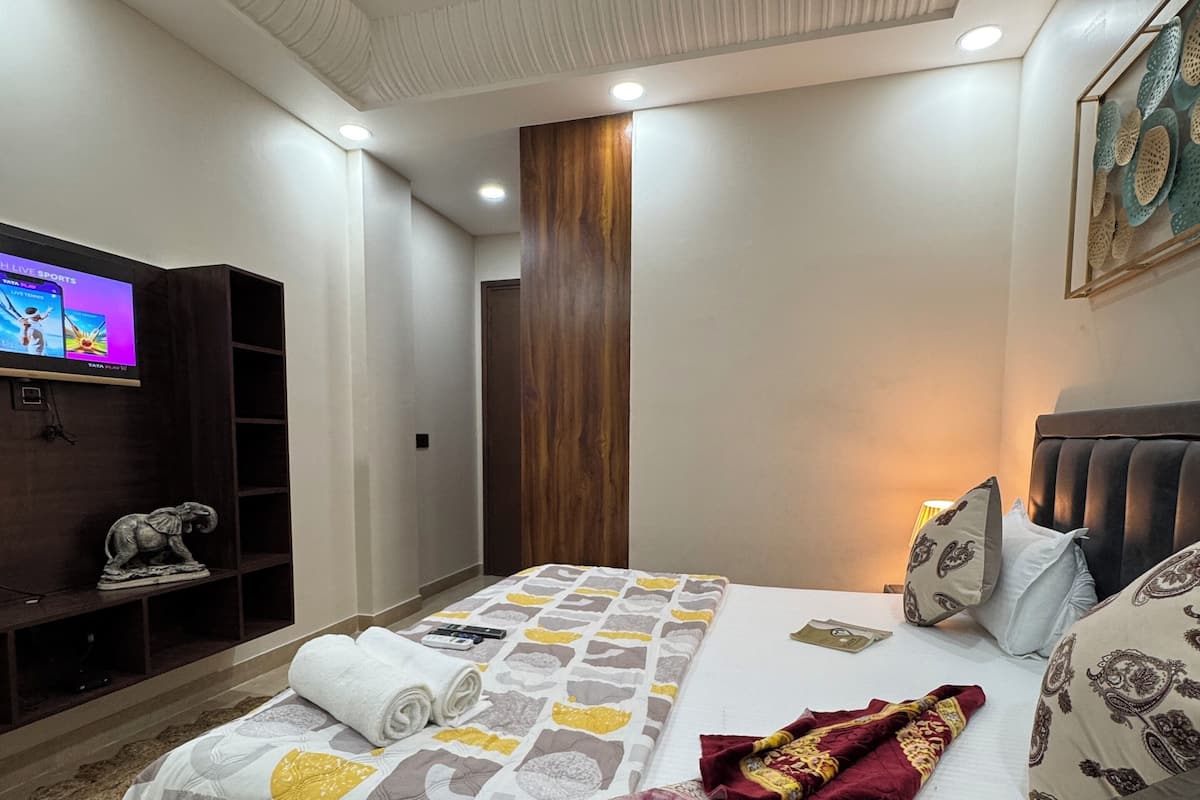 อพาร์ทเมนท์, ระเบียง, วิวสวน | ตู้นิรภัยในห้องพัก, ห้องเก็บเสียง, เตารีด/โต๊ะรีดผ้า, Wi-Fi ฟรี