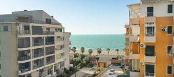Sea View-Expansive Apartment by TOK