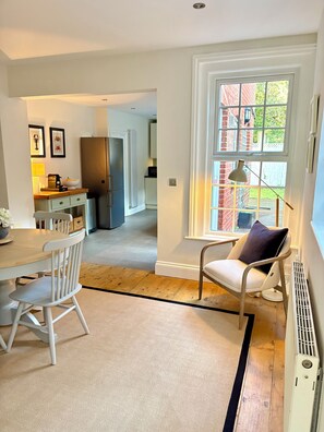 Interior - Beautiful home in Bembridge village centre (Bembridge)