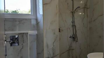 Family Apartment, Balcony, Sea View | Bathroom