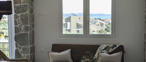Family Apartment, Balcony, Sea View | Living area