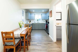 Room - Foothills LA Family Friendly House (Glendora)