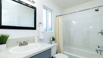 House | 2 bedrooms, Internet