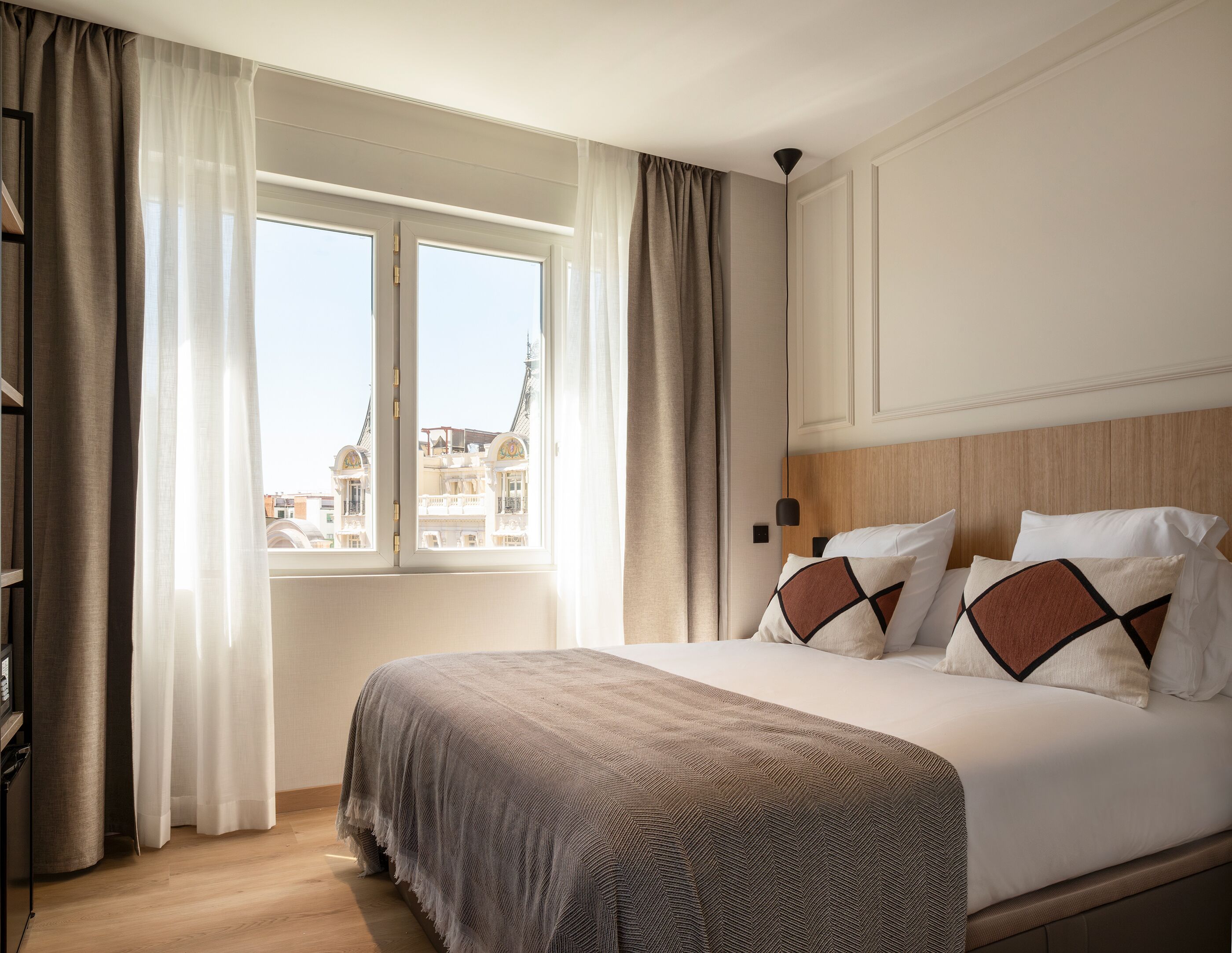 Habitació doble superior, vistes a la ciutat | Caixa forta a l'habitació i wifi gratuïta 