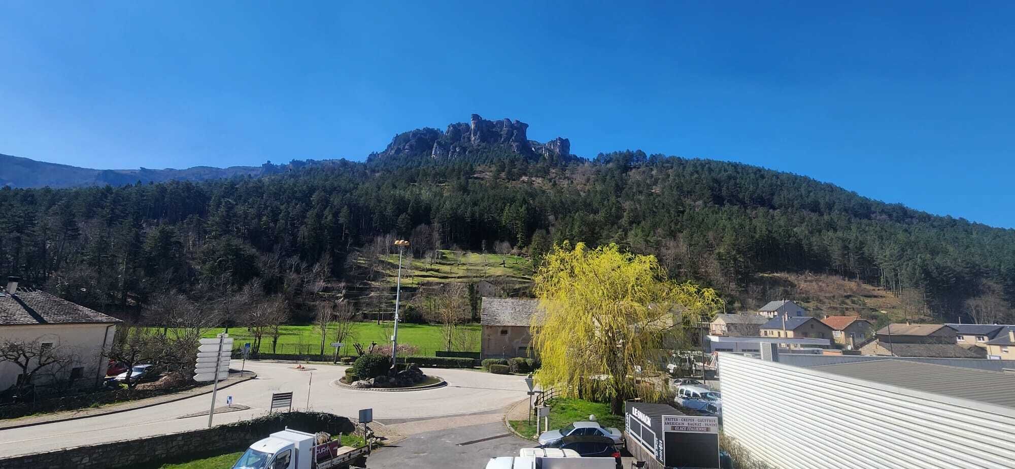 Klassieke tweepersoonskamer, uitzicht op bergen | Divers