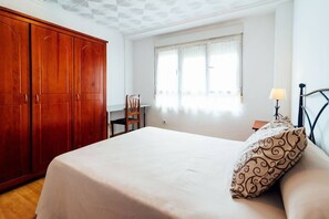 4 camere, ferro/asse da stiro, Wi-Fi, lenzuola