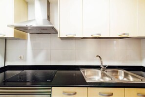 Frigorifero, microonde, forno, tostapane