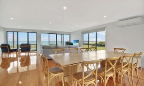 Dining - The Horizon on Clayley | Luxury 5BR Oceanview Retreat (San Remo)