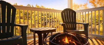 Cozy Mountain Bungalow w/ Fire Pit Near Ocoee
