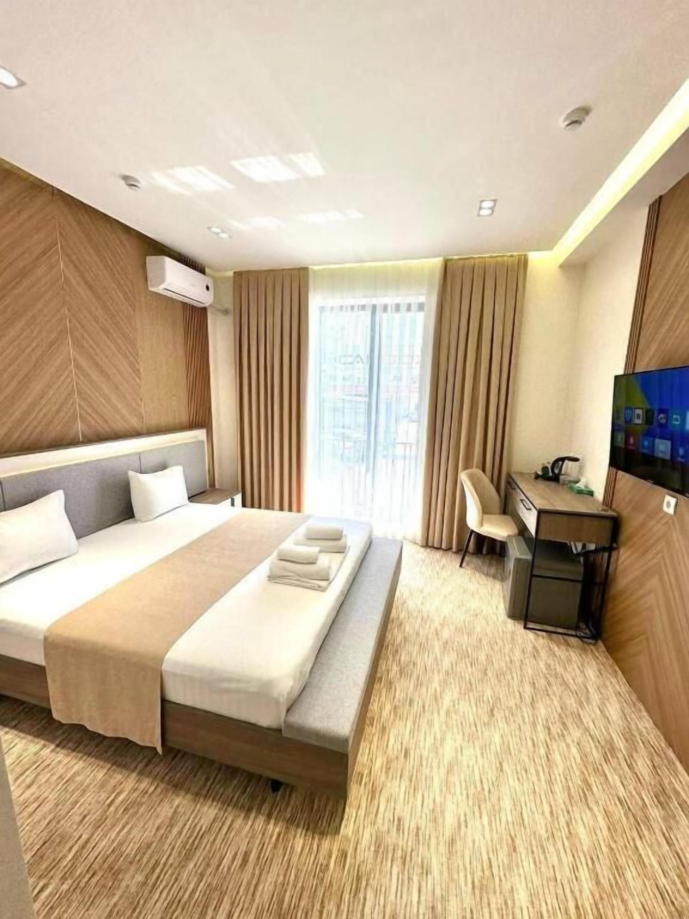 ダブルルーム | WiFi (無料)