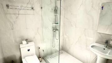 Double Room | Bathroom