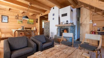 House | Living room