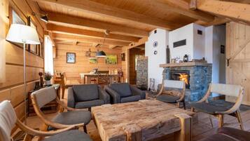 House | Living room