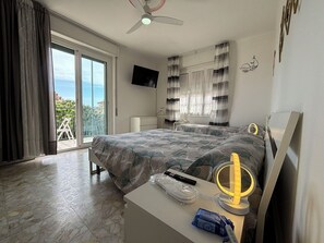 2 Schlafzimmer, Bügeleisen/Bügelbrett, kostenloses WLAN