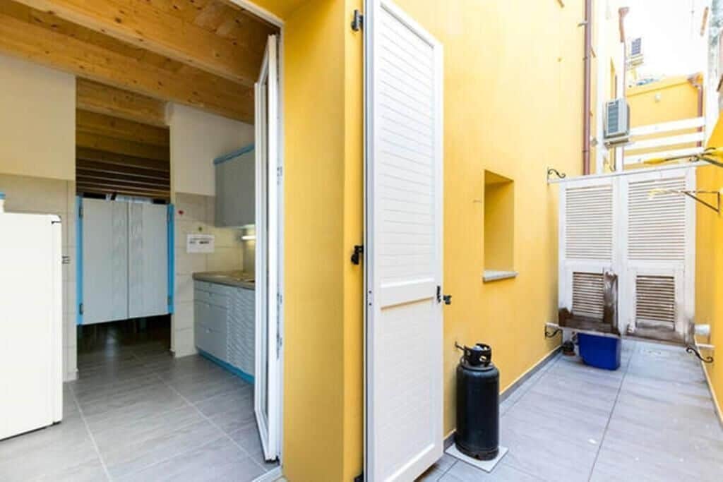 Basic Studio, Balcony | Interior