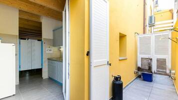 Basic Studio, Balcony | Interior