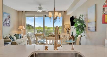 Sunrise Waterfront 2BR Townhome - Pool Private Terraces