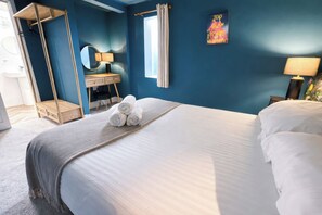 9 bedrooms, individually decorated, individually furnished, free WiFi